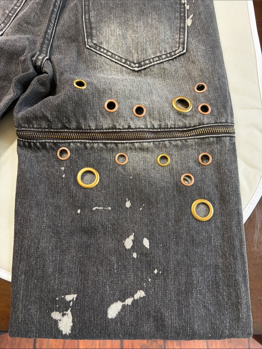 NWT Oli & Hali Black Wash Distressed Zipper Leg Jeans with Gold & Copper Grommet - Picture 7 of 14
